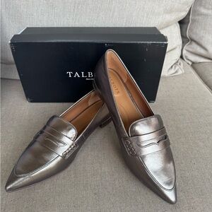 Talbots, Shiny Bronze Scarlet, Loafers, Size 8.5
